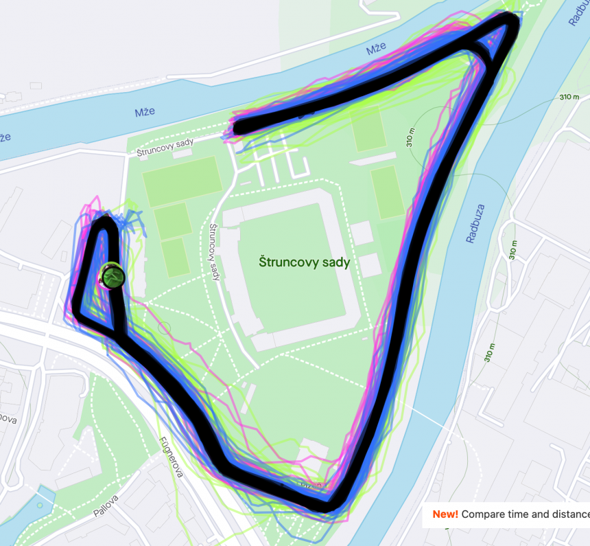 Záznam od Radka Brunnera ze 100kilometrové závodu v Plzni. Černá je Fenix 7, fialová a zelená dvoje různé Forerunner 945. Zdroj: Radkův blog