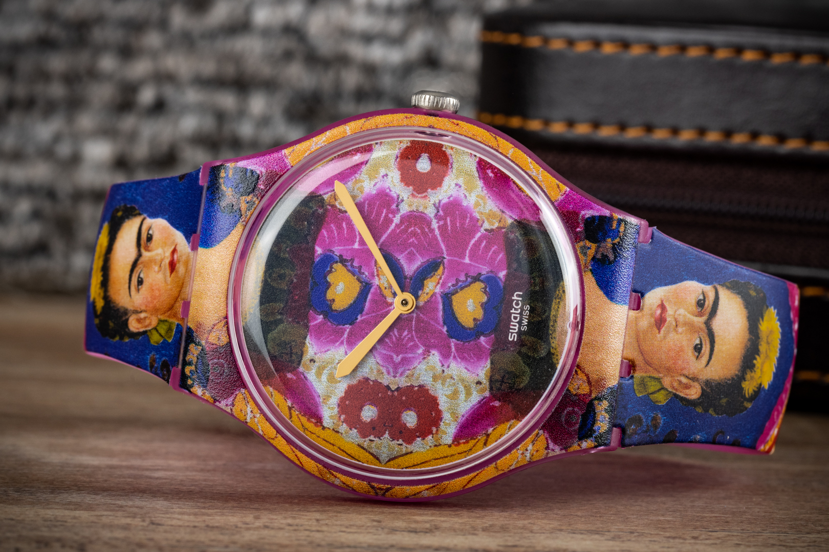 Swatch x Centre Pompidou review | Hodinky-365.com